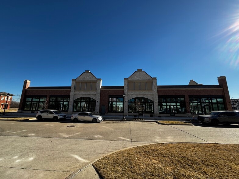 More Photos Of 4400 Bourbon St, Frisco Unknown For Lease
