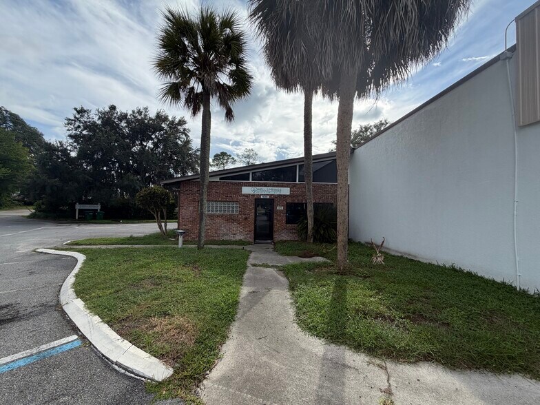 More Photos Of 19204 NW US Highway 441, High Springs Office For Lease