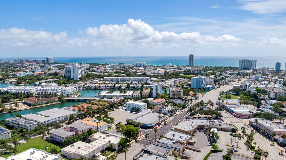 More Photos Of 924 Marseille Dr, Miami Beach Apartments For Sale