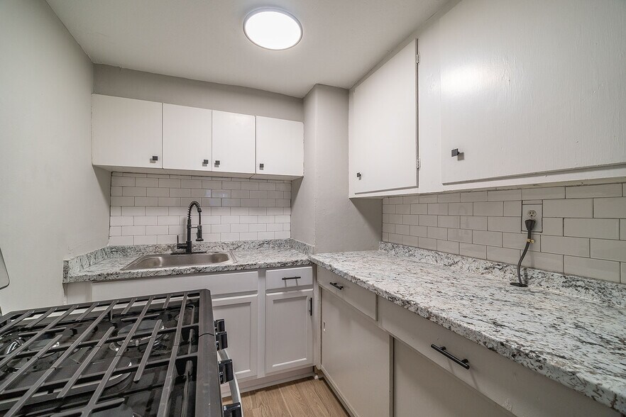 More Photos Of 16-20 W Park St, Westerville Apartments For Sale