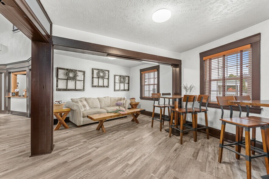 More Photos Of 908 Market St, Beaver Religious Facility For Sale