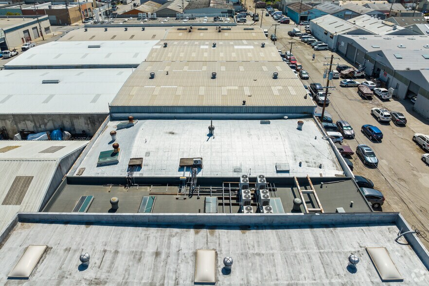 More Photos Of 1450 Wallace Ave, San Francisco Warehouse For Sale
