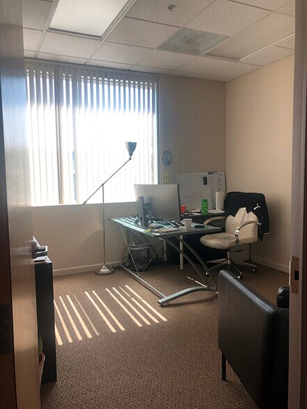 More Photos Of 603 N Parkcenter Dr, Santa Ana Unknown For Lease