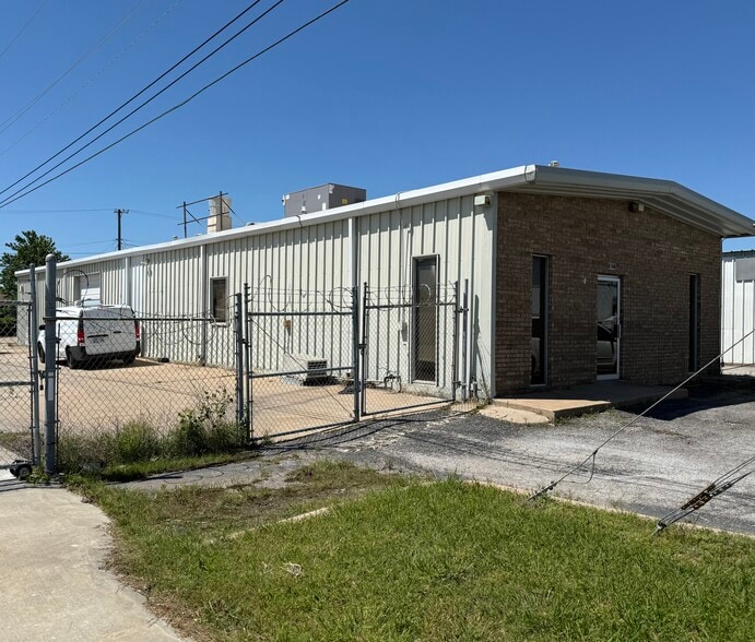 More Photos Of 8748 E 46th St, Tulsa Food Processing For Sale