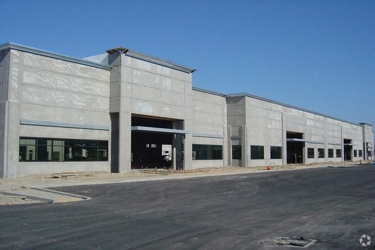 More Photos Of 1040 Riverside Pky, West Sacramento Light Manufacturing For Lease