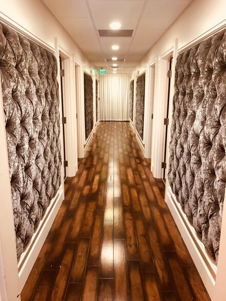 More Photos Of 510 N Franklin St, Tampa Loft Creative Space For Lease