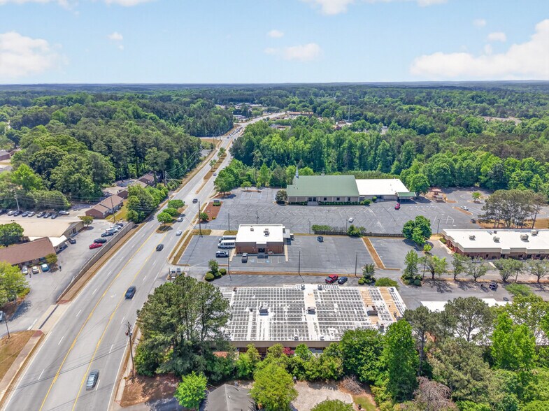 More Photos Of 3005 Lenora Church Rd, Snellville Office For Sale