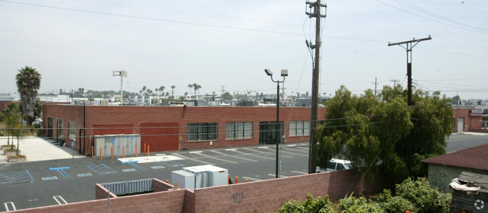More Photos Of 15411 S Figueroa St, Gardena Manufacturing For Sale