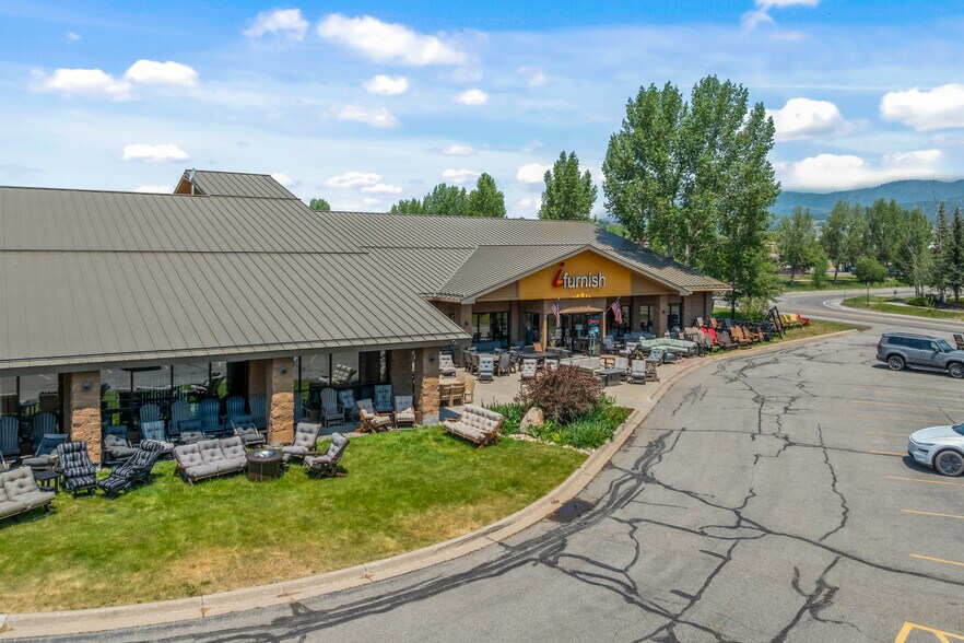More Photos Of 1855 Shield Dr, Steamboat Springs Showroom For Sale