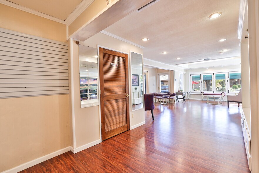 More Photos Of 14527-14529 Big Basin Way, Saratoga Storefront Retail Residential For Sale