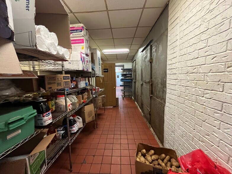 More Photos Of 2131-2149 S Broadway, Wichita Restaurant For Sale