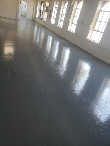 More Photos Of 1249-1271 39th St, Brooklyn Warehouse For Lease