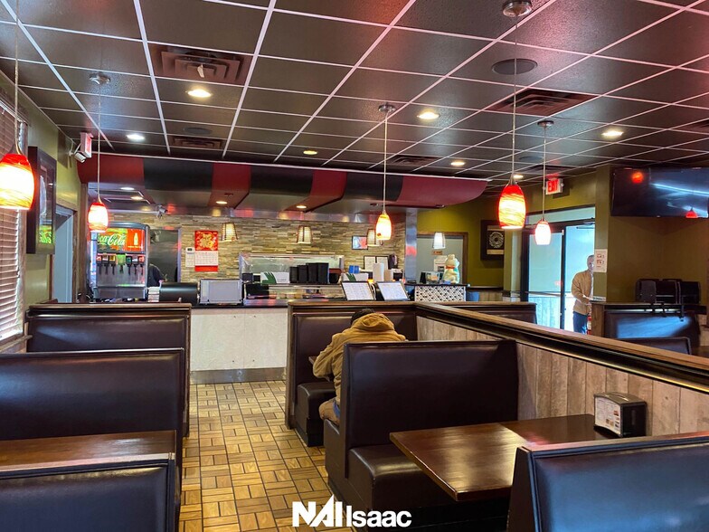 More Photos Of 1015 Winchester Rd, Lexington Fast Food For Sale