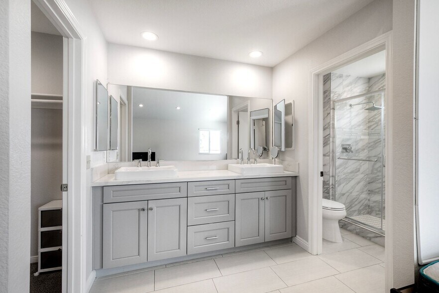 More Photos Of 6809 Corintia St, Carlsbad Multifamily For Sale