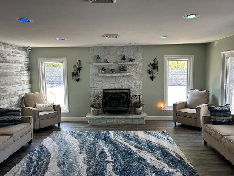 More Photos Of 270 Friedensburg Rd, Reading Medical For Sale