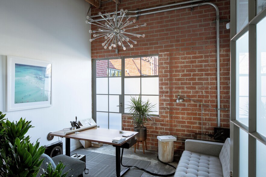 More Photos Of 1630 Euclid St, Santa Monica Loft Creative Space For Sale