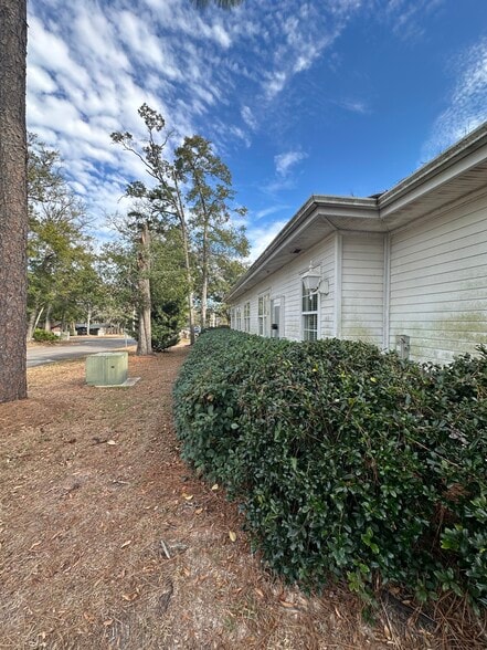 More Photos Of 1850 Bellair Blvd, Orange Park Medical For Sale