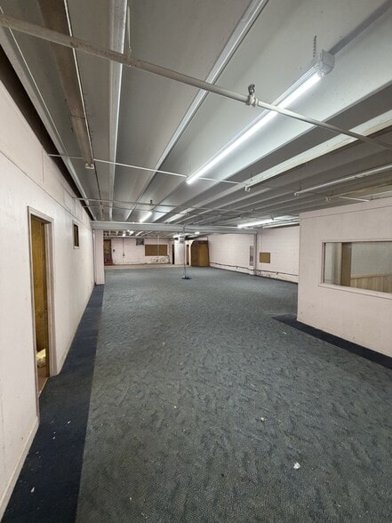 More Photos Of 318 Gidney St, Shelby Warehouse For Lease