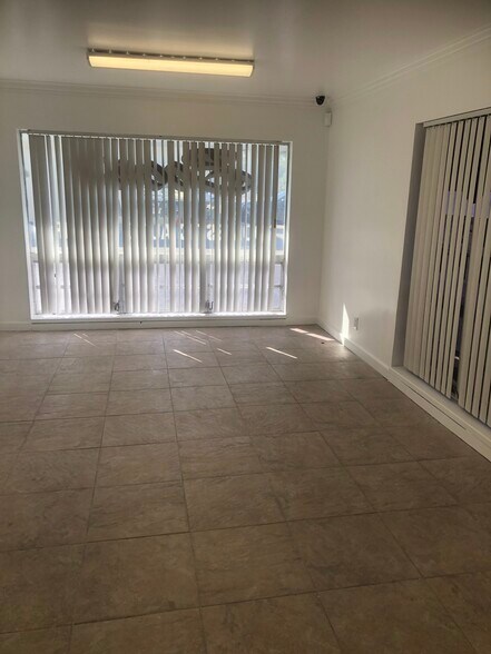 More Photos Of 810 NW 1st Ave, Boca Raton Warehouse For Lease