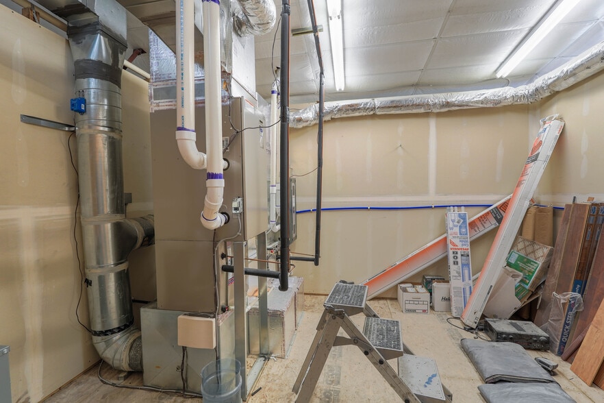 More Photos Of 105 Rocky Cliff Ln, Kalispell Industrial For Sale