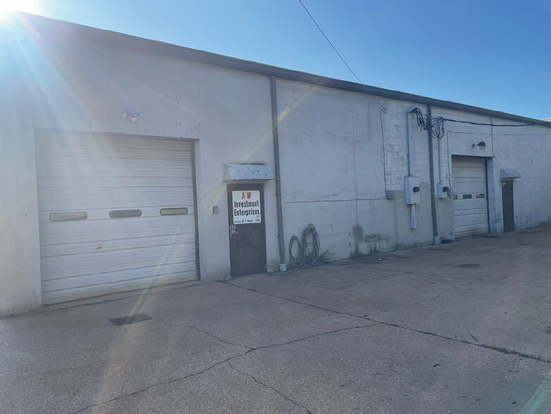 More Photos Of 10987 Lin Valle Dr, Affton Warehouse For Lease