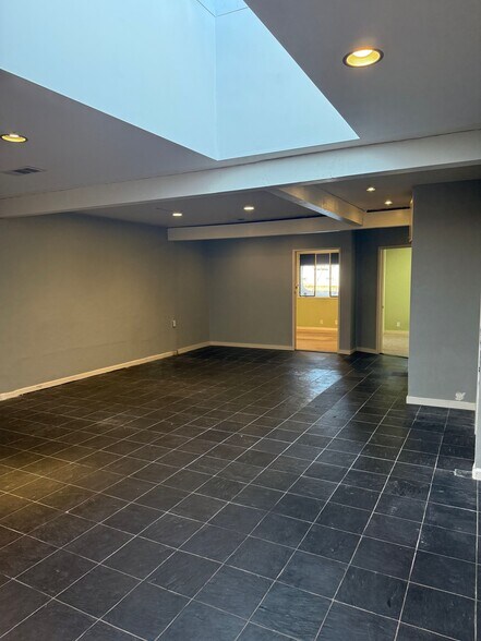 More Photos Of 1015 Hope St, South Pasadena Warehouse For Lease