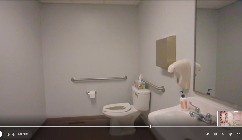 More Photos Of 608 35th Ave, Moline Medical For Sale