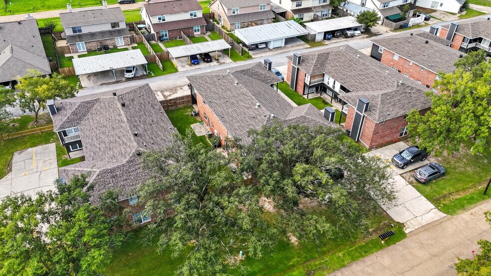 More Photos Of 3150 Oneal Ln, Baton Rouge Multifamily For Sale