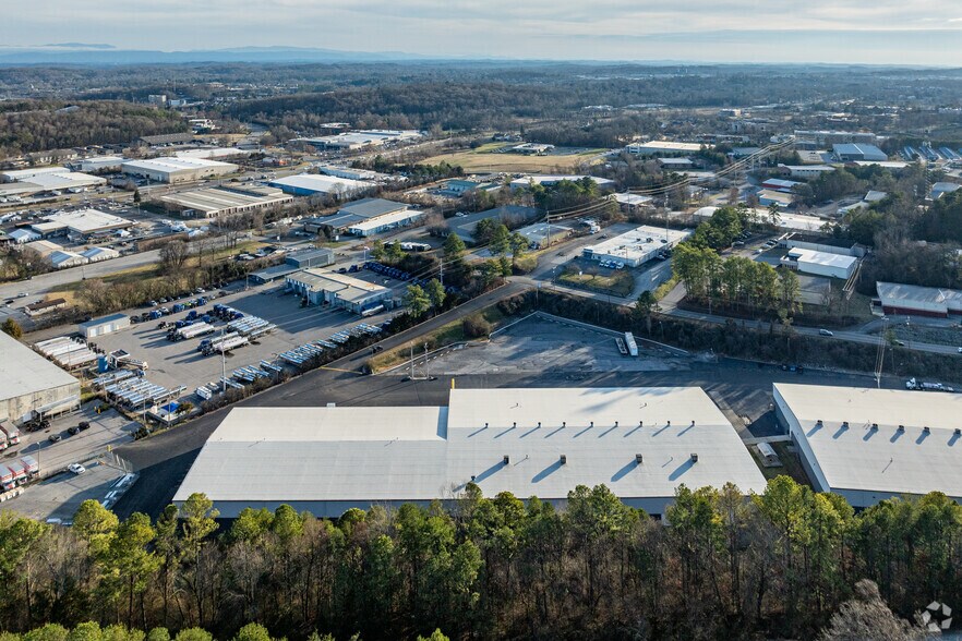 More Photos Of 1540 Amherst Rd, Knoxville Warehouse For Lease