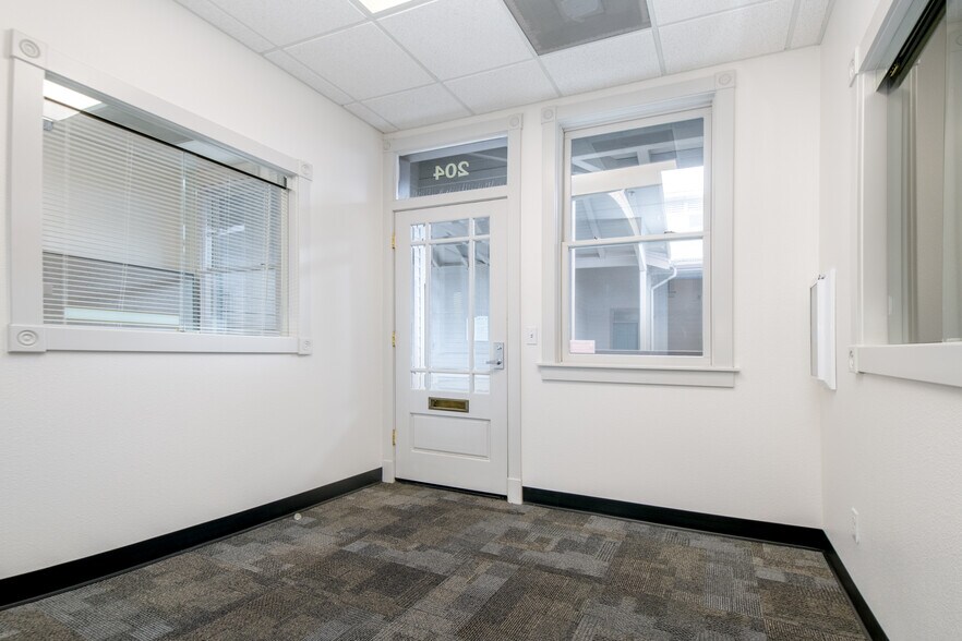 More Photos Of 140 Litton Dr, Grass Valley Medical For Lease