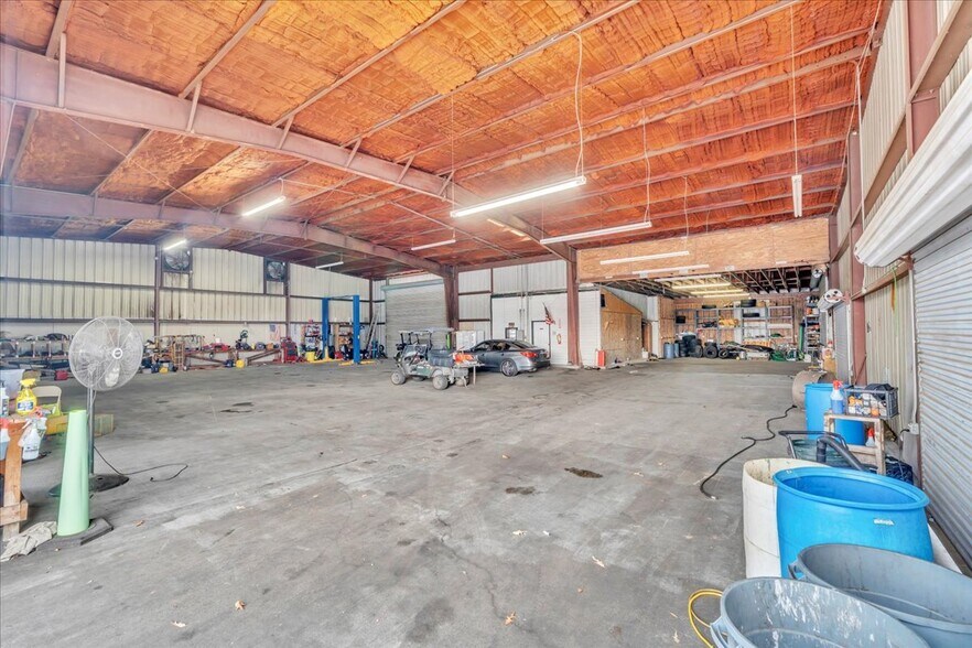 More Photos Of 441 Dunbar Rd, Warner Robins Warehouse For Sale