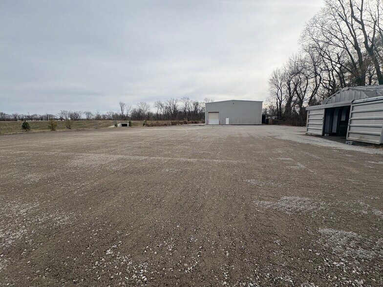 More Photos Of 1560 S Pennsylvania Ave, Morrisville Contractor Storage Yard For Lease