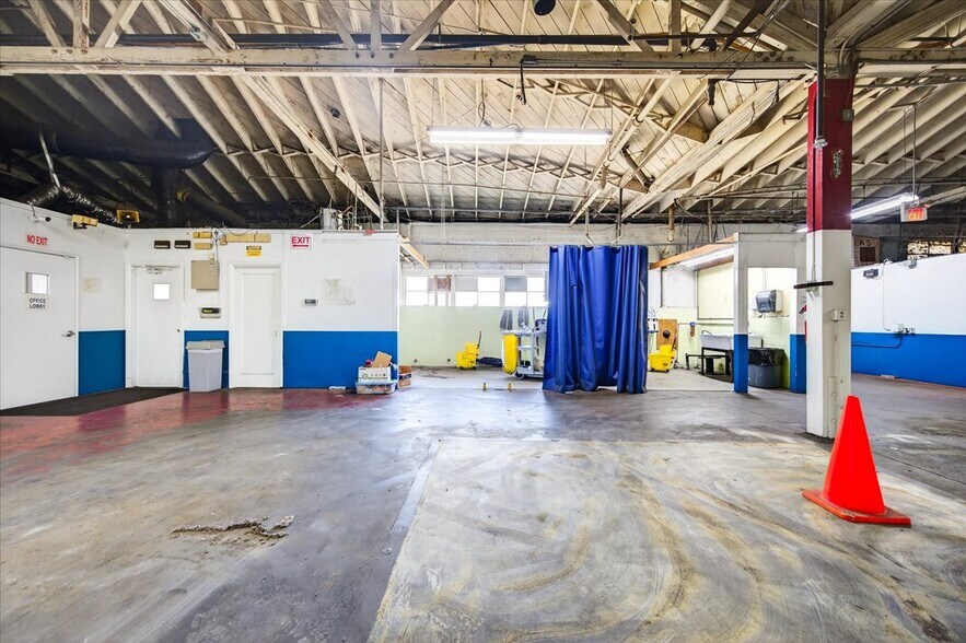 More Photos Of 1121 Annadale Ave, Sanger Refrigeration Cold Storage For Lease