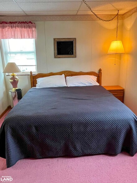More Photos Of 102 S Main Ave, Hyannis Hotel For Sale