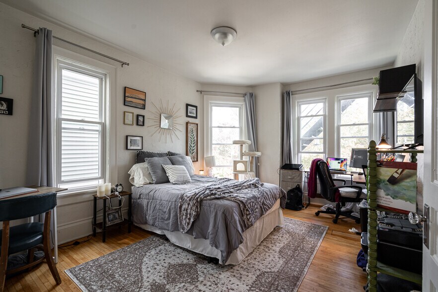 More Photos Of 2519 N Murray Ave, Milwaukee Apartments For Sale