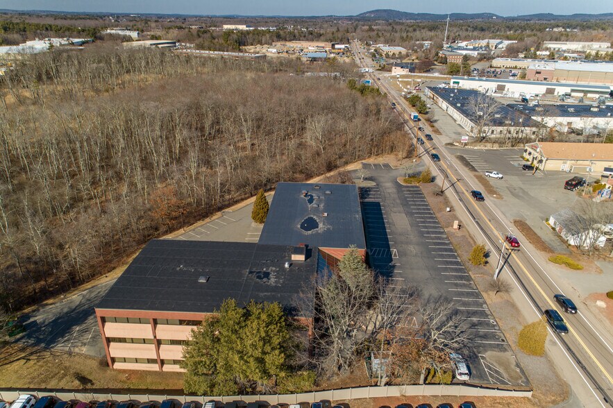 More Photos Of 1017 Turnpike St, Canton Office For Sale