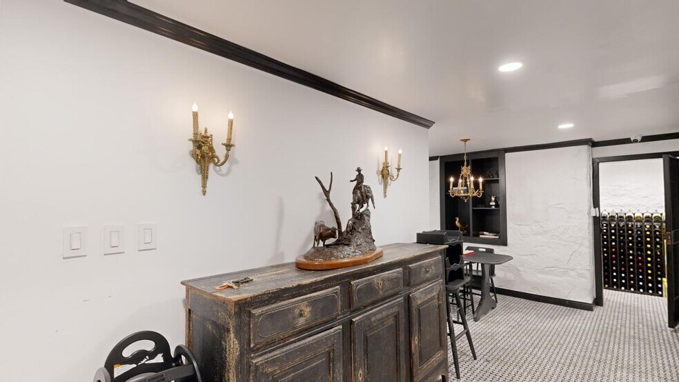 More Photos Of 300 W Third St, Lake City Restaurant For Sale