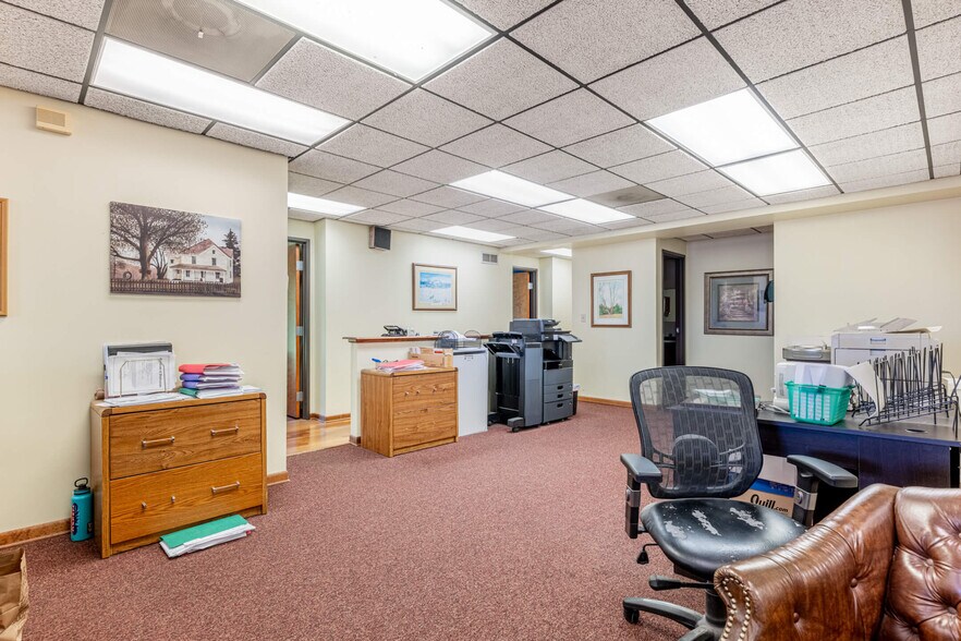 More Photos Of 610 N Main St, Springboro Medical For Lease