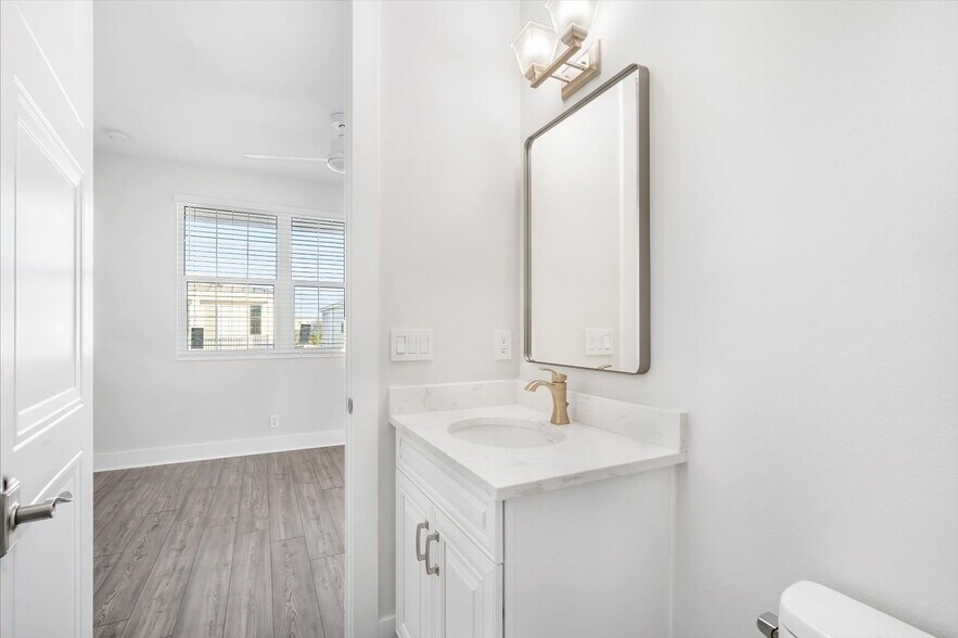 More Photos Of 4318 Marina View Way, Cortez Specialty For Sale