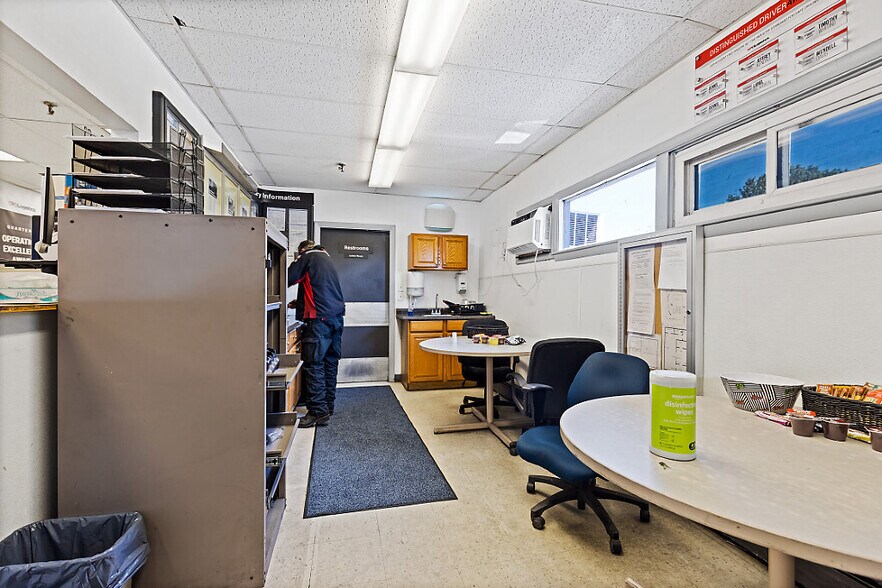 More Photos Of 122 Lyons Rd, Sidney Industrial For Sale
