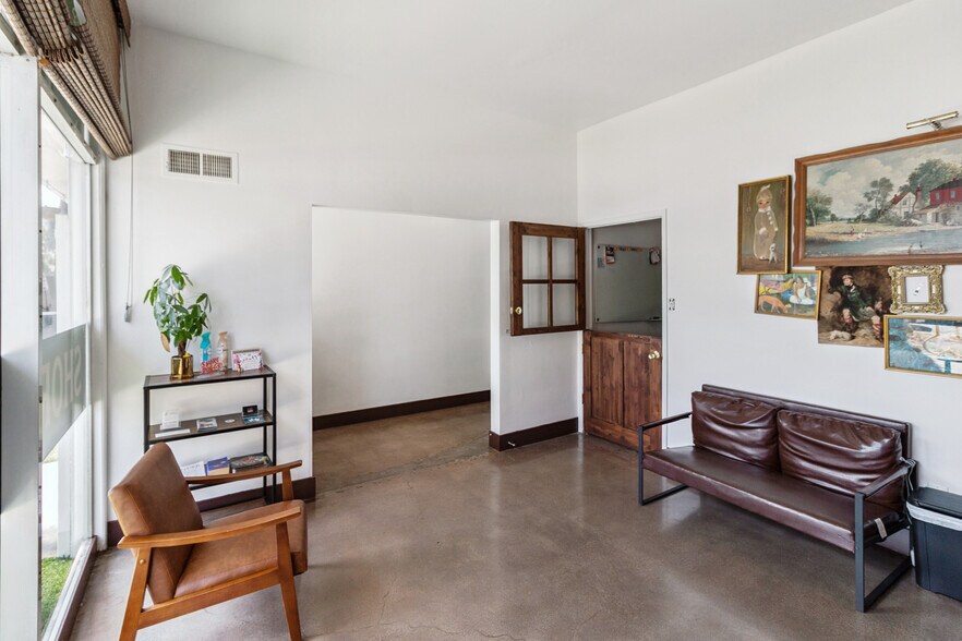 More Photos Of 325 Atlantic Ave, Long Beach Medical For Sale