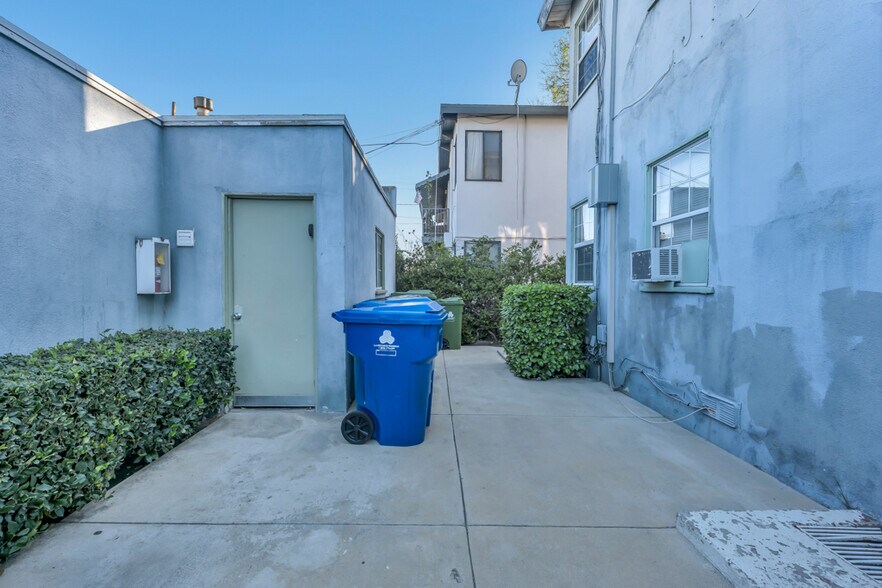 More Photos Of 6308 Coldwater Canyon Ave, North Hollywood Apartments For Sale