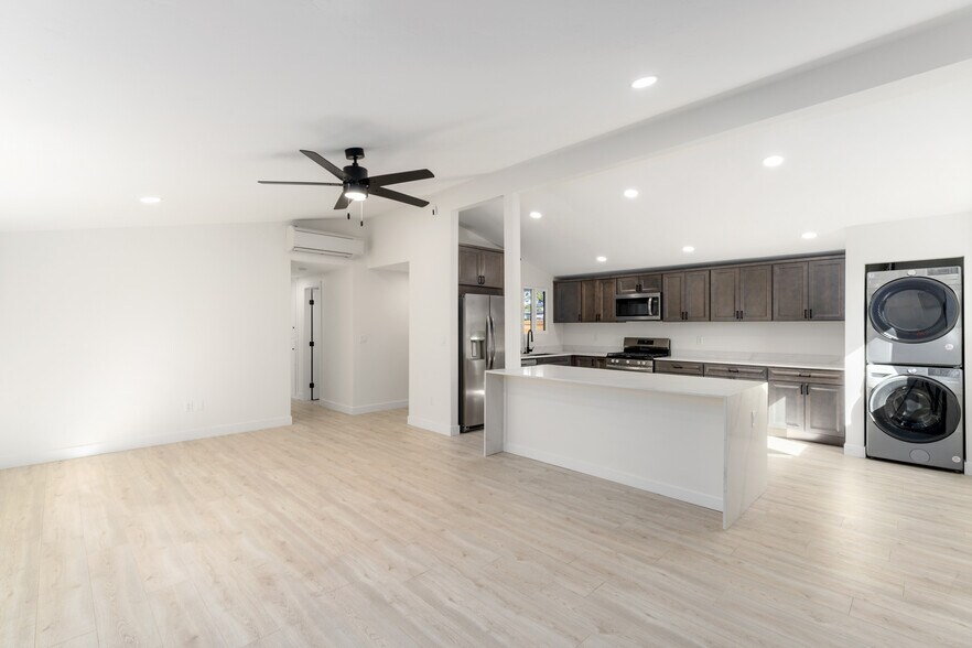 More Photos Of 3346 Lockwood Dr, San Diego Apartments For Sale