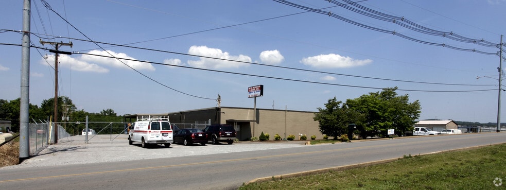 More Photos Of 132 Industrial Park Rd, Sweetwater Service For Lease