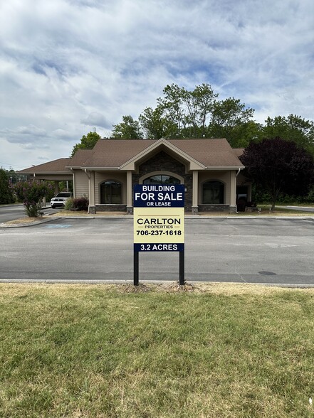 Primary Photo Of 5 W Forrest Rd, Fort Oglethorpe Storefront Retail Office For Sale