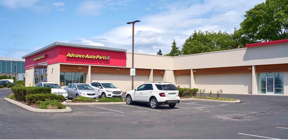 More Photos Of 3735 S Pine St, Tacoma Freestanding For Lease