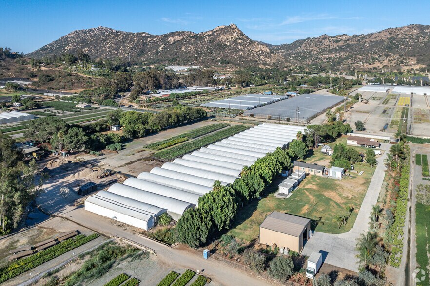 More Photos Of 2526 Rainbow Valley Blvd, Fallbrook Manufacturing For Sale