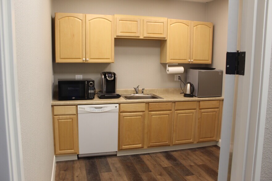 More Photos Of 26391 Crown Valley Pky, Mission Viejo Office For Lease