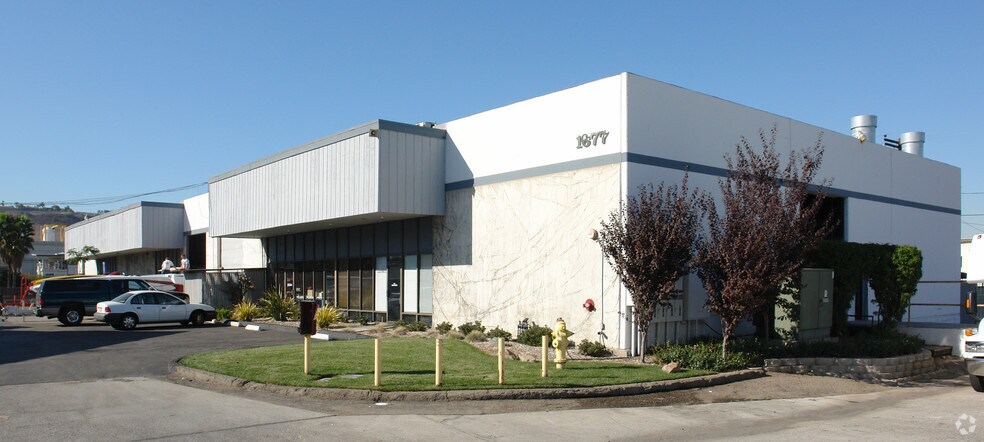 More Photos Of 1080 W Bradley Ave, El Cajon Manufacturing For Lease