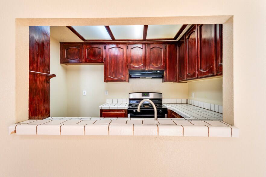 More Photos Of 19087 Allegheny Rd, Apple Valley Apartments For Sale